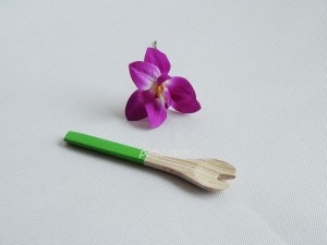 222205-bamboo-salad-fork_result